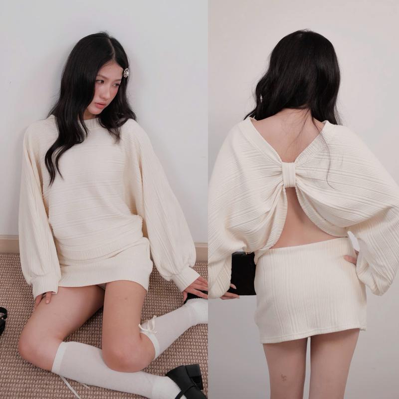 Áo Len Tay Dài Thụng Hở Lưng Chất Liệu Dày Dặn Mùa Đông - Minipie