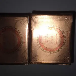 【BPOM】【HEYXl】【Kemasan Lama dan Baru akan dikirim acak 】Retinol Cream/Glowing Cream Tone up Cream/Makeup isolation Cream /Mencerahkanwarna kulit【30g】Penggunaan siang hari/Mencerahkan kulit wajah