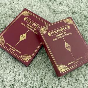 Mocoallure Sombras Mini Libro 3 en 1 - Paleta de Maquillaje con Rubor Iluminador y Sombras de Ojos