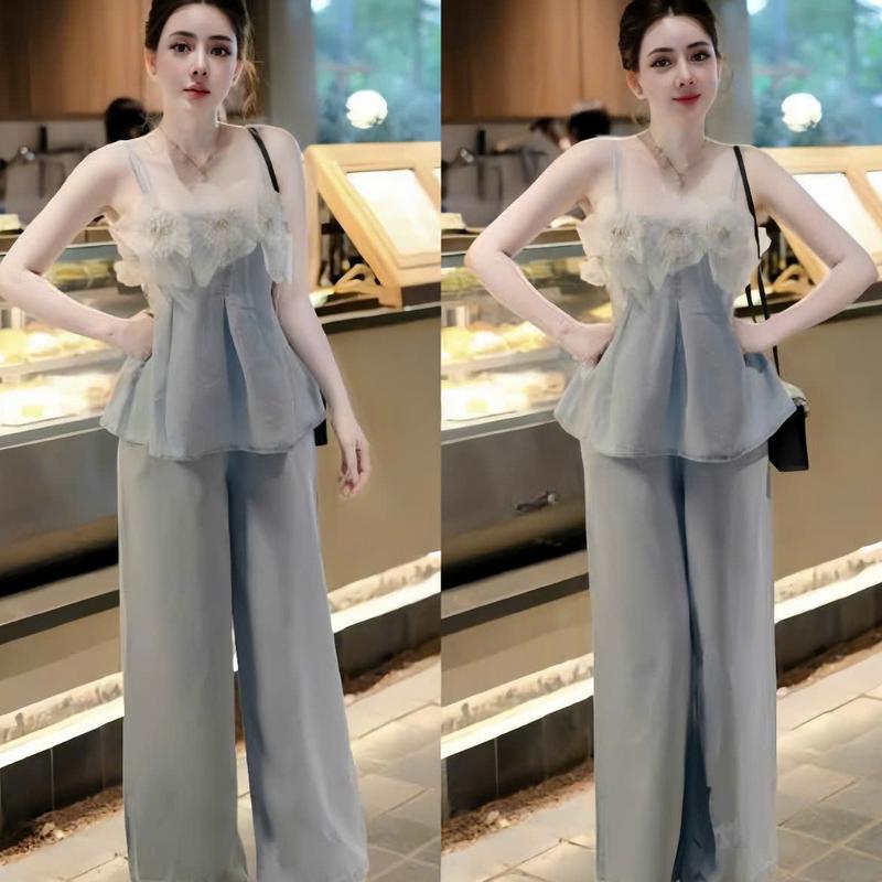  Set bộ nữ jean thiết kế 2 dây cổ yếm dính bông mix quần ống xuông lưng thun dáng dài sang chảnh dành cho các nàng diện di chơi,di tiêc. 