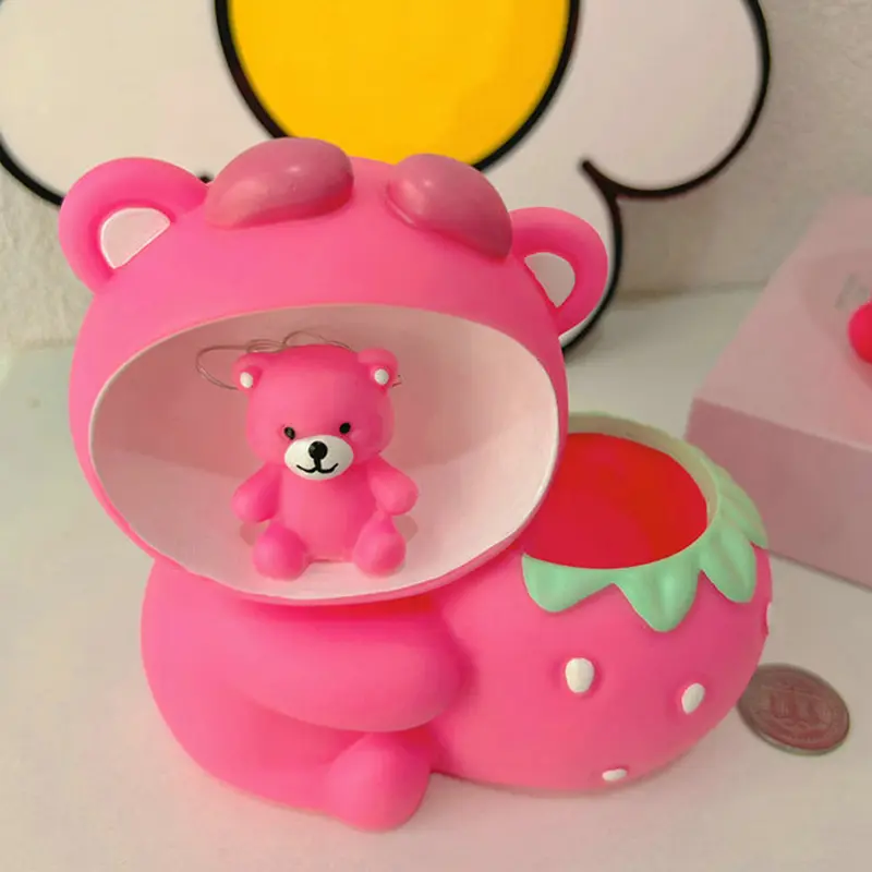 Đèn Ngủ Gấu Dâu Tây, Hộp Đựng Bút Hoạt Hình Dễ Thương, Quà Tặng Giá Trị Màu Sắc Cao, Thích Hợp Cho Bé Gái, Ngân Hàng Tiền Lẻ, Lý Tưởng Cho Sinh Viên, Lý Tưởng Làm Quà Tặng Sinh Nhật 2