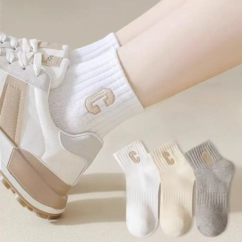 Tất Nữ Ống Ngắn, Phong Cách Hàn Quốc, Không Trơn Trượt, Chống Pilling, Không Kẹp Chân, Dễ Phối Đồ, Phong Cách Học Thuật