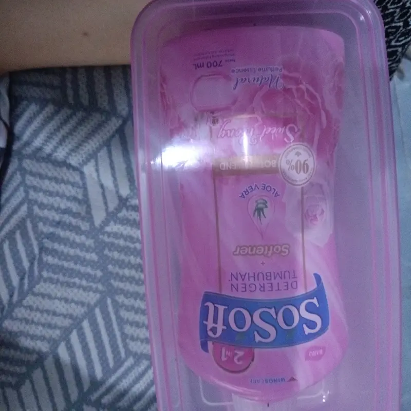 DETERGENT CAIR SOSOFT 700ML BONUS KOTAK LIMITED EDITION 4