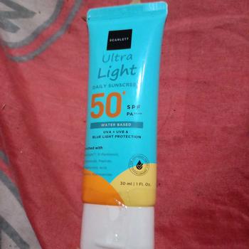 Product Review of scarlett ultra light daily sunscreen spf50 pa+++ 30ml from F**a F** 0