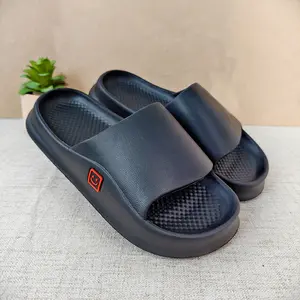 Sandal Slop Smile Pria Wanita Bahan EVA Lembut Anti Slip Ringan untuk Kenyamanan Sehari-hari