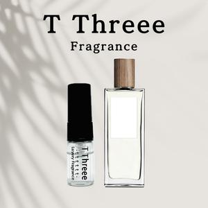 T Threee 001 WOMAN　EDP 1.5ml キャップ付きミニボトル　サンプルとしてだけでなく持ち運びに便利！！