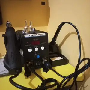 Stasiun Solder 8586 700W 2 in 1 Digital Display SMD Ulang Hot Air Gun Solder Besi 220V ESD Las Pematrian Alat Perbaikan Logam