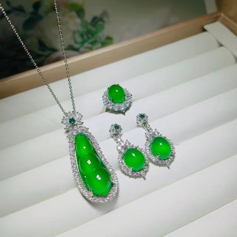 Product Introduction of Cincin Loket Titisan Air Mata, Chalcedony Ais Tinggi, Bertatah Perak 925, Kacang Hijau Sauteed, Kacang Batu Akik Hijau Seperti Ais, Set Tiga Keping 9
