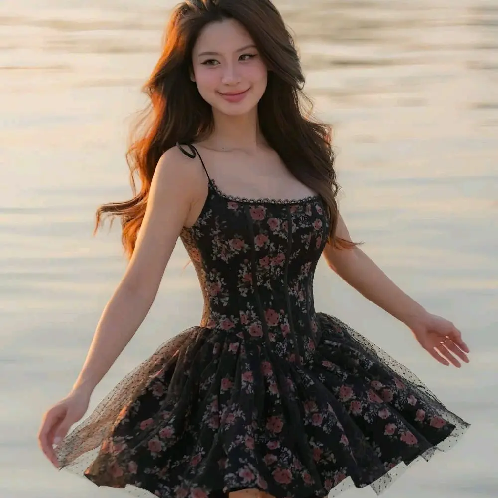 VÁY ĐI TIỆC. VÁY XOÈ TẦNG LỤA HOA PHỐI LỚP LƯỚI BI NGOÀI. VÁY XINH CÔNG CHÚA NHẸ NHÀNG ( size ml)