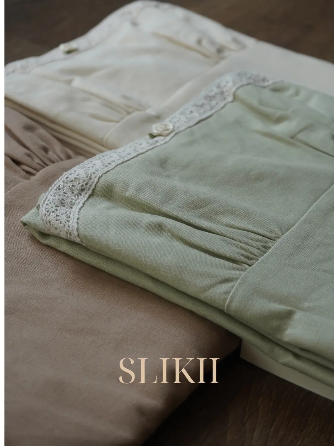 SLIKII HẠ THU - Đầm cột dây dáng dài vải linen dày dặn may 2 lớp phong cách thanh lịch | BigBuy360 - bigbuy360.vn