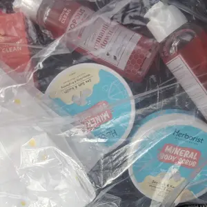 [FYC] Secret Clean Propolis Feminine Care Wash Romantic Love/Happy Day + Herborist Mineral Body Scrub 100gr + Free Gift - Paket Lulur Cerah, Wangi, Melembabkan & Sabun Miss v - Sabun miss v anti gatal, bau - Lulur / scrub penghilang daki