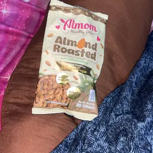 Almom Roasted - Kacang Almond Panggang Sehat 30gr Camilan Ringan untuk Bumil & Busui Bantu Stimulasi ASI Lancar dan Melimpah Kaya Protein Nabati dan Vitamin Brown