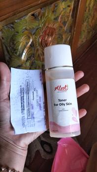 Product Review of TONER ALICIA SKINCARE TnO & TnS from j**2 1