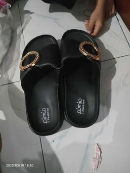Product Review of Sandal slop 827M kekinian tren terbaru canti lembut empuk dan ringan from a**e 0