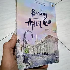 Buku Novel BANDUNG After RAIN by Wulan Nur Amalia +Bookmark