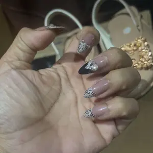 Instant Nail Glue dan Remover Uvgells - Lem Kuku Extension Tahan Lama 2 Minggu Tahan Air 30 Hari Mudah Aplikasi Hasil Rapi