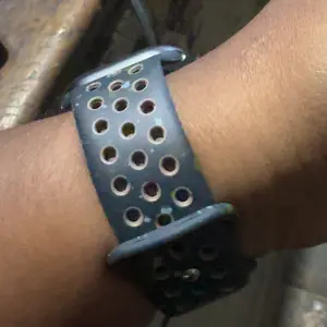 Silicone Strap Band for Iwatch Ultra 3 2 Ultra 49mm Series 11 10 9 8 7 46mm 42mm 41mm 45mm 44mm 40mm 38mm 42mm Apple Watch SE 3 6 3 4 5 2 1 Tali Jam Tangan Smartwatch I8 S10 S8 S9 Pro Max T900 T800 Ultra 8 MAX 9 PRO S20 T500 Breathable Soft Accessories