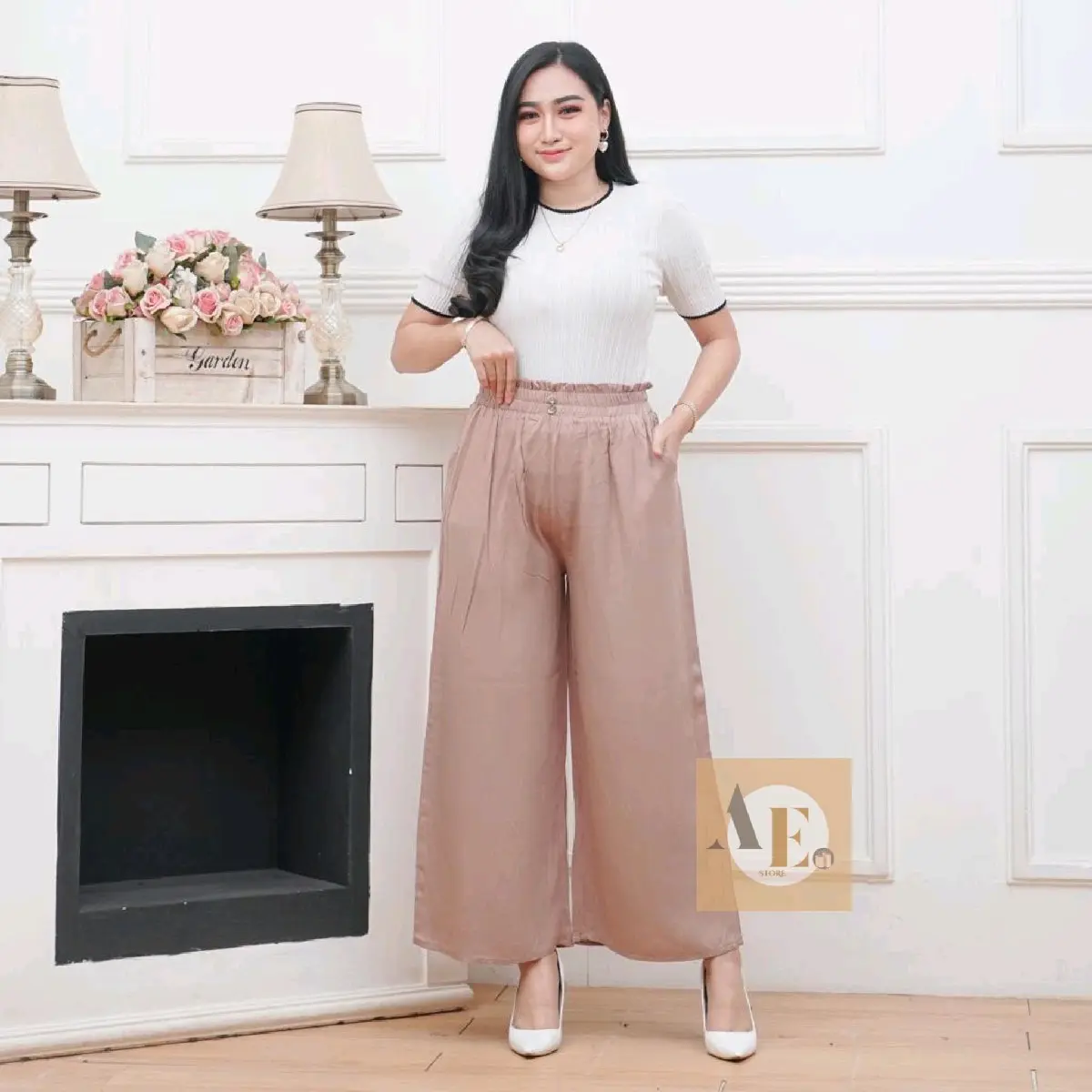 Emily Celana Kulot Rayon Premium Full Karet Bagian depan ada 2 Kancing Saku Kanan Kiri celanakulot murah