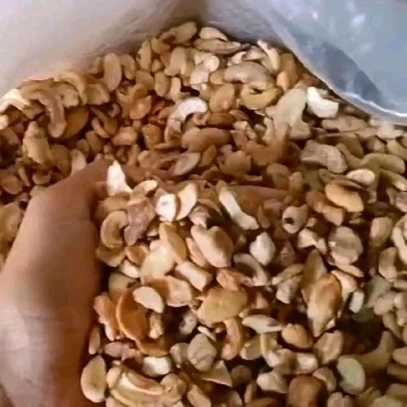 Kacang Mede Mete Mentah Patahan Ukuran 1 kg 2