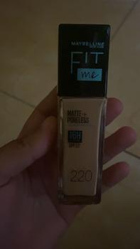 Product Review of Maybelline Fit Me Matte + Poreless #220 Liq Matte Foundation MakeUp from M**༘ 0