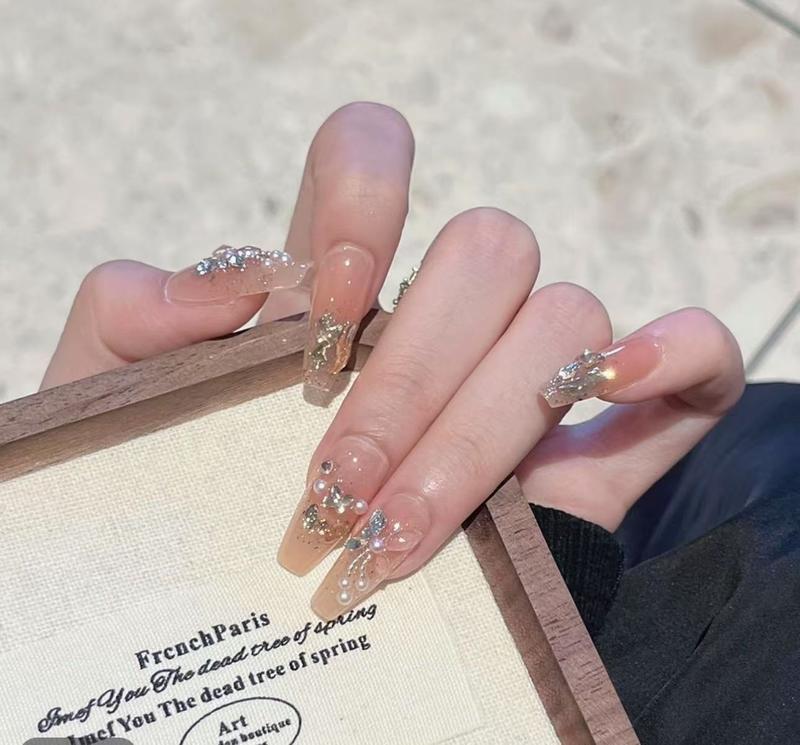   Mã B005  Nail Box Móng Tay Giả Móng Dài Hồng Thạch Họa Tiết Hồ Điệp Lấp Lánh Có Thể Tháo Rời Tái Sử Dụng 