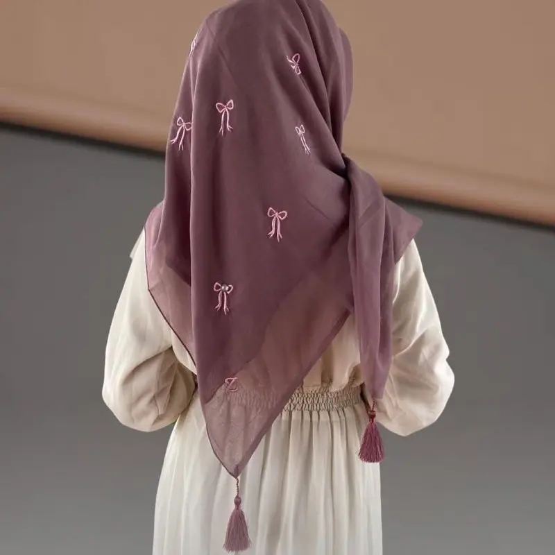 Hijab Segi Empat Paris Coquette Jilbab Segi Empat Bordir Pita Coquette Bahan Lembut Kerudung Muslim Wanita Katun Nyaman Square bunga mocca premium Mewah 2