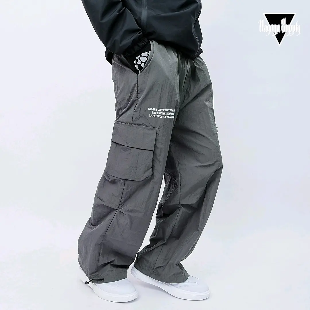 Celana Panjang Pria - Celana Parasut Anti Air - Celana Trackpanst parasut Crinkle- Celana Trackpanst Type 3 Cowok Casual Abu Abu - Grey