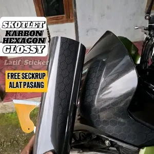 STIKER SKOTLET KARBON HEXAGONAN GLOSSY PREMIUM PET FANCHI STIKER KARBON HEXAGON GLOSSY Car