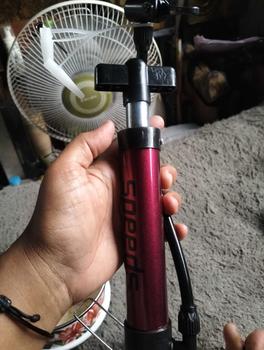 Product Review of SPEEDS Pompa Angin Jarum Manual Bola Basket Sepak Futsal Volly Pump Ball LX 016-1 from V** M**z 0