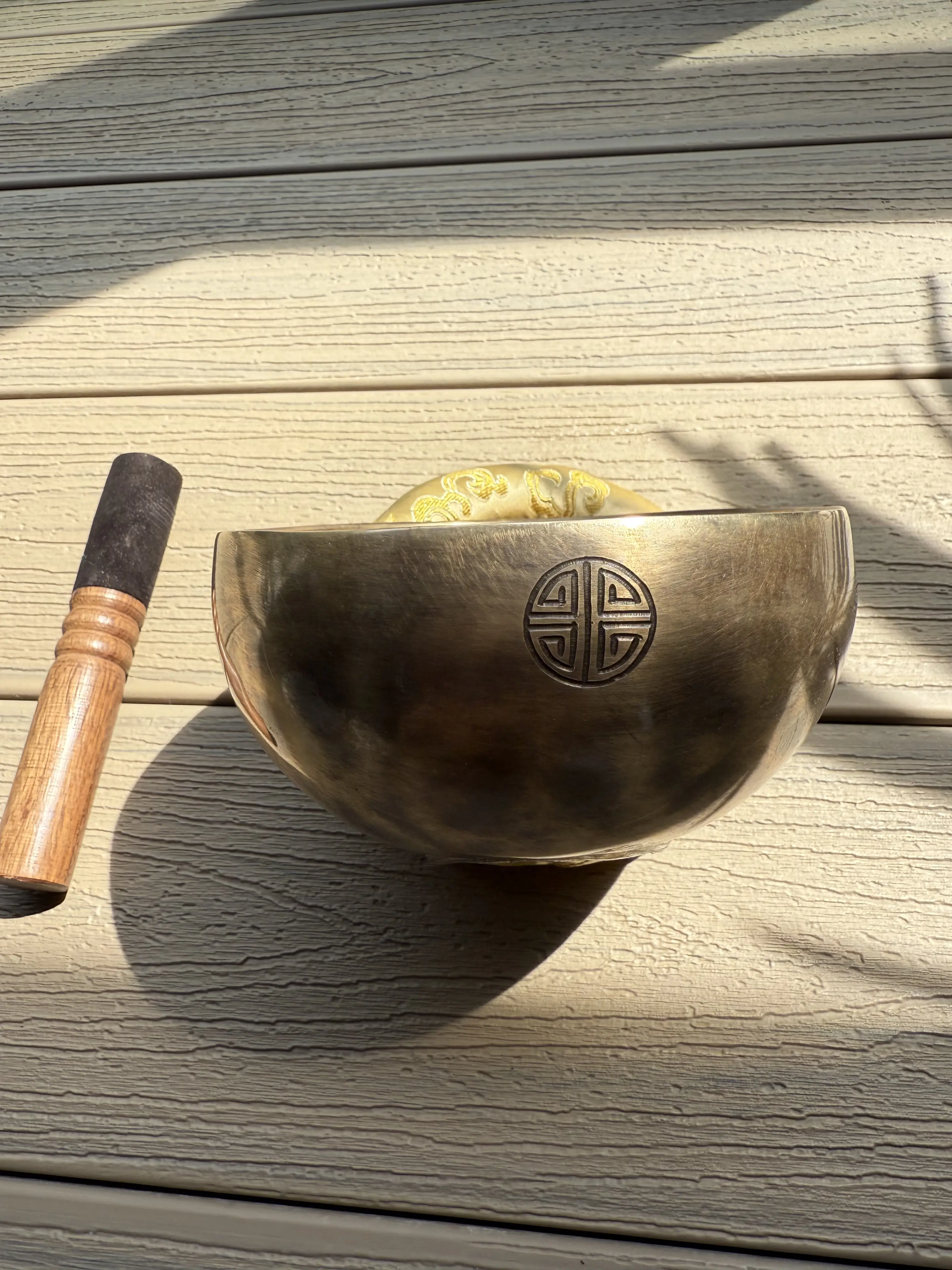 Handmade Full Moon Singing Bowl for Body Massage - Sound Healing and Deep Vibration with Tibetan Box