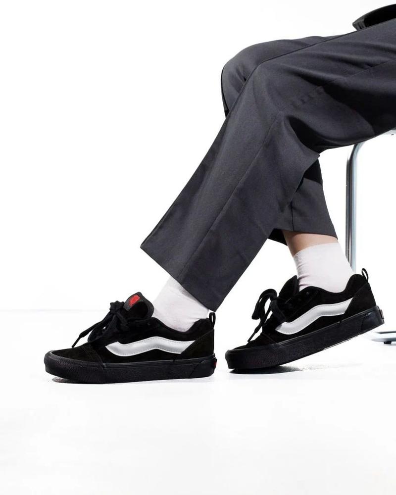 Product Introduction of Flash Sale Sepatu Van Knu Skool Black Stripe White Original 36-43 Free Box 12
