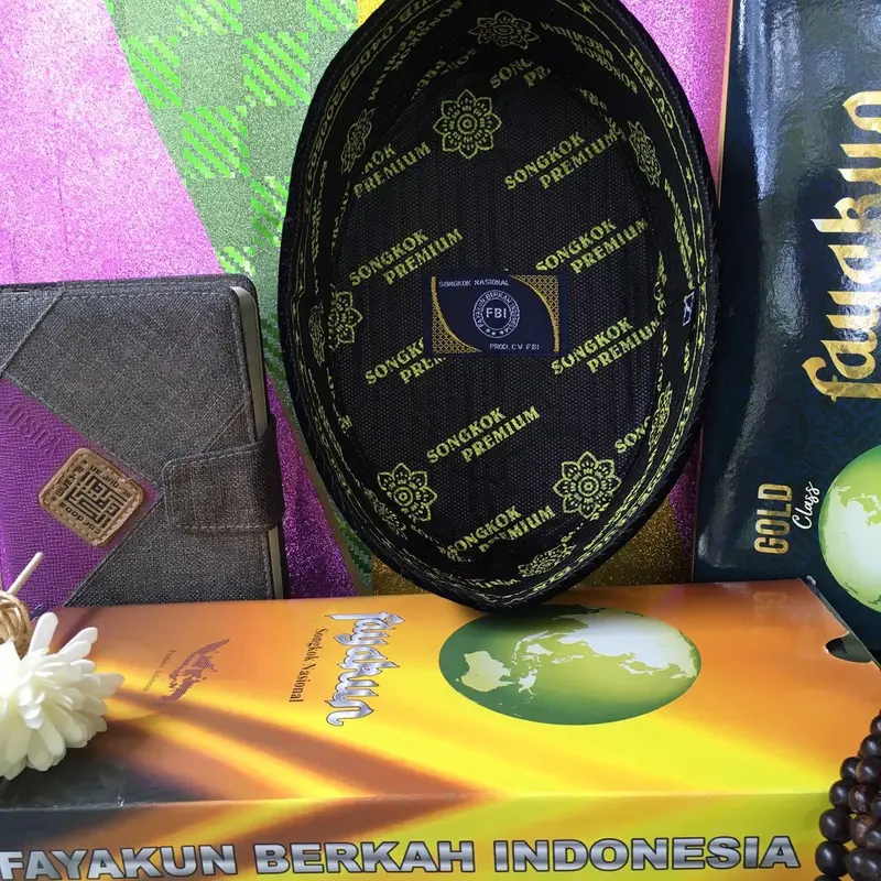 Peci songkok kopeah penutup kepala anak logo Qiro,Atiy emas Muslim Songkok Bordir Kopiah Hitam Tebal Unik Motif Nyaman 3