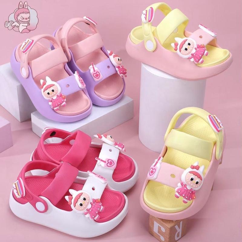 Giày 2 quai cho bé gái đi học đi biển chống nước chống trơn siêu tốt hình thỏ melody và labubu