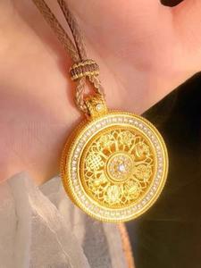 Dây chuyền la bàn may mắn, có thể xoay, Đa năng và phong cách