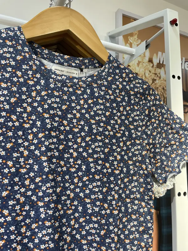 Greenlight Kaos Wanita Pattern Flower Canta NO-210022522 1