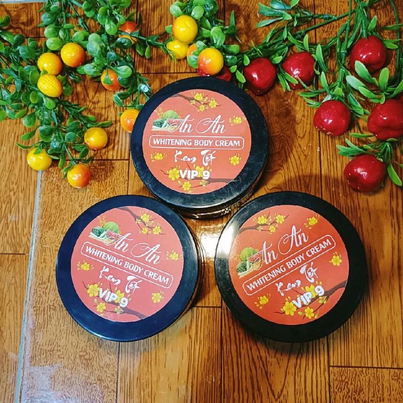 combo 3 hộp kem body whitening CREAM kem tết Vip 9 hổ trợ dưỡng trắng da