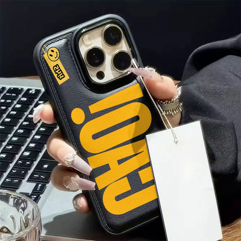 Ốp lưng da phồng hiệu ứng chữ cái vàng nét đậm, thời thượng xinh, vỏ iPhone chống nước chống rơi, khít sát cho iPhone 11/12/13/13 Pro/14 Pro/15 Pro Max/16/17/17 Pro Max/7 Plus/8 Plus.