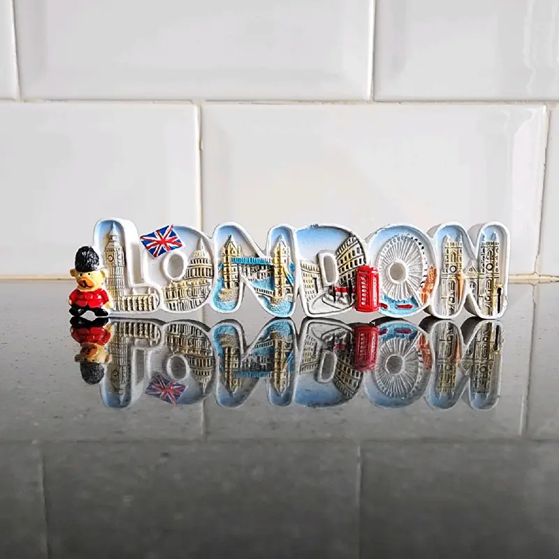 souvenir london hiasan tempelan kulkas magnet negara inggris tentara telephone box 4