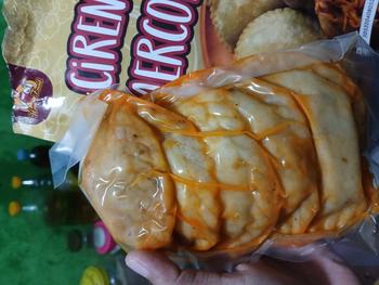 Product Review of 1 Pack Cireng Mercon Umafood Isi Ayam Suwir Pedas / Jando Pedas / Usus Pedas / Ati Pedas / Keju from L**a 1