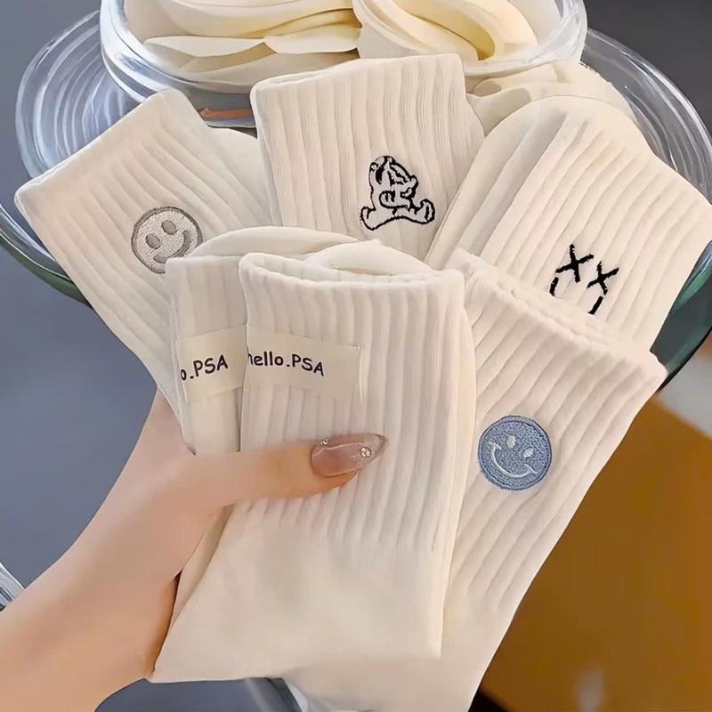 Combo 10 đôi - 5 đôi tất cotton nam nữ Tone trắng , nhiều họa tiết , có họa…