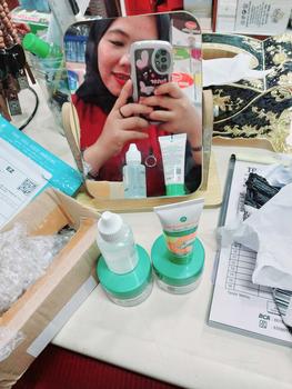 Product Review of Liz Skincare Whitening Cream 10gram - Krim Pemutih from C**r A**✅ 0