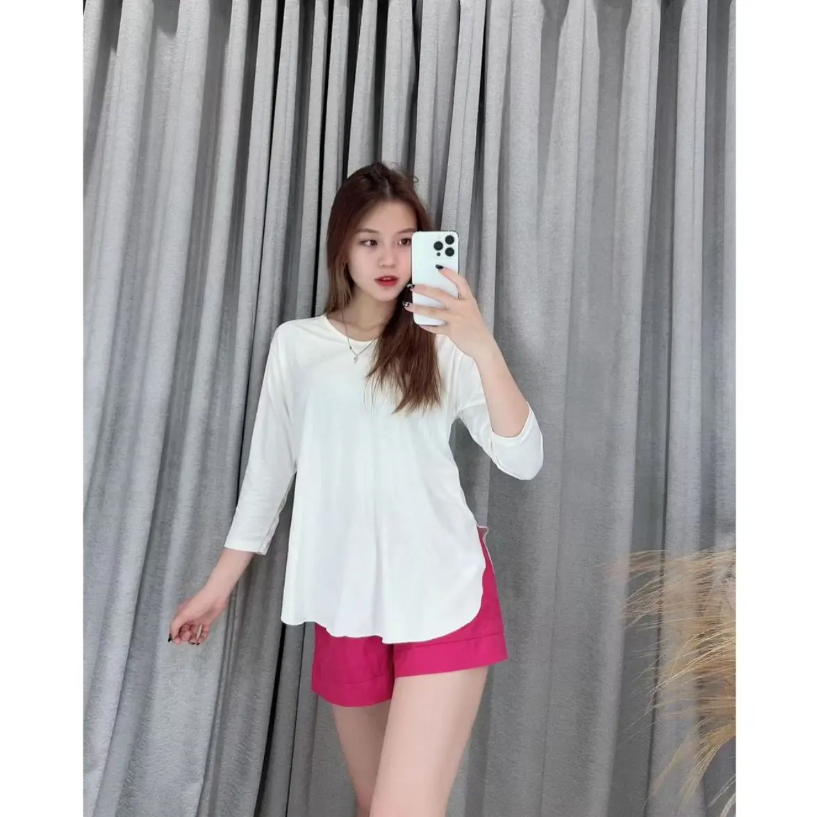 Kaos oversize lengan 7/8 / Kaos wanita jumbo / Kaos oversize slit Kaos oversize lengan 7/8 / Kaos wanita jumbo / Kaos oversize slit