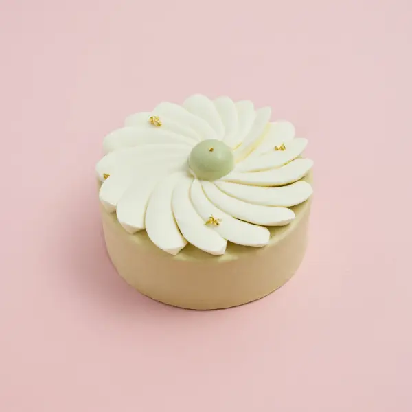 LUNA Patisserie - xoxo, Pistachio