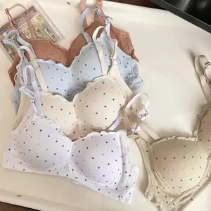 4 PCS BRA/BH Wanita 1682 Busa Tebal Tanpa Kawat Bahan Berkualitas Pakaian Remaja Warna Polkadot Nyaman Lembut Motif Tipis