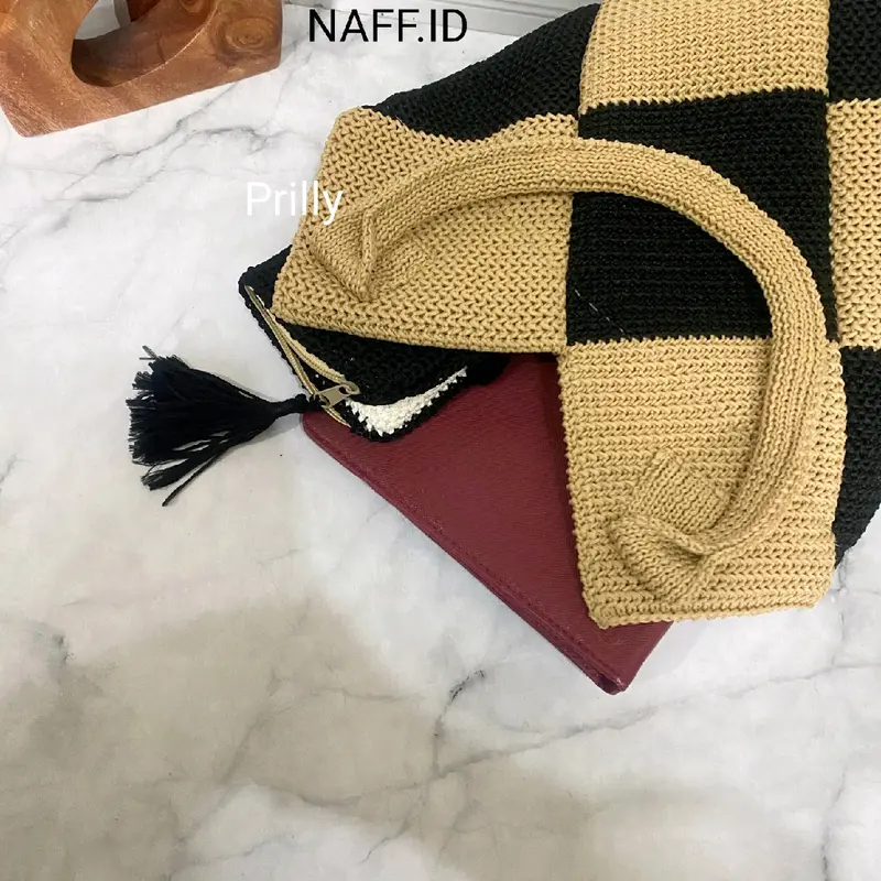 NAFF.ID-"Prilly" Totebag/ Tas Tengteng Rajut / Tas Rajut Tangan /Top Handle Bag 3