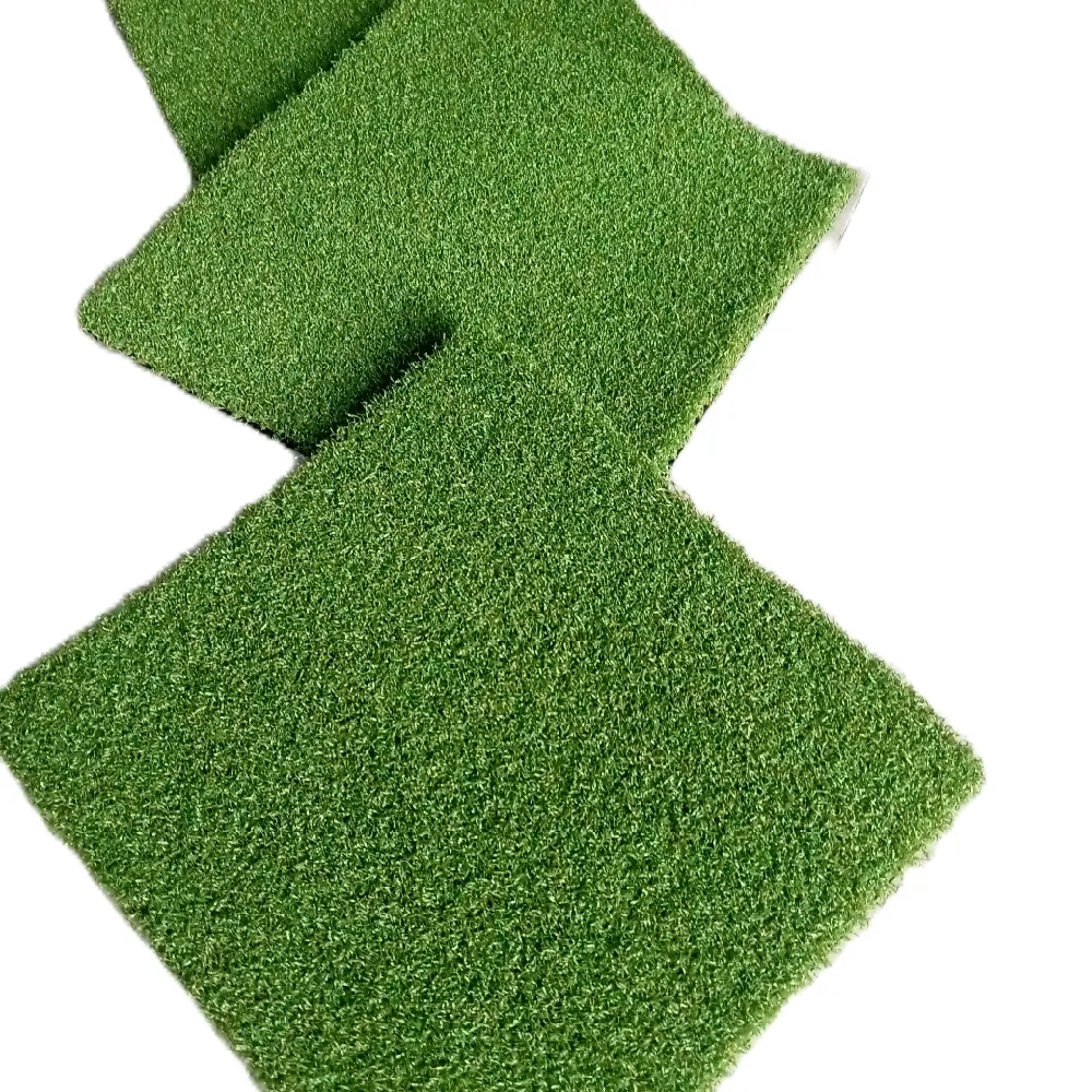 Rumput sintetis golf tebal 1,5cm untuk ukuran 20x20 cm