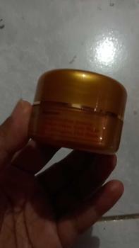 Product Review of Paket cream white magic plus serum gold hanasui 4 in 1 Perawatan Wajah Pelembab Pencerah Mencerahkan Hitam Komedo from u**7 1