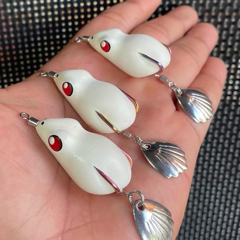 Nhái hơi 3.7cm màu trắng mắt đỏ nổi lững chìm chì đúc - lưỡi sns titan. Fishing câu cá.