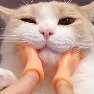 Mainan Simulasi Tangan Mini Palsu Silikon untuk Kucing dan Anjing