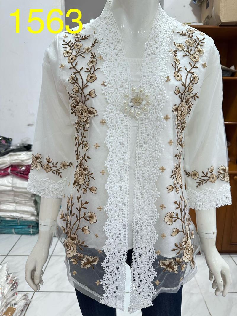 Product Introduction of 1514 kebaya rompi organdi alexuez premium brukat /kebaya encim bordir 3
